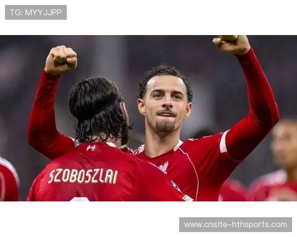 利物浦夜间短传挑战：队员争夺“传球王”称号